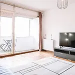 Apartamento Spacious 4br Flat Near Park Güell *
