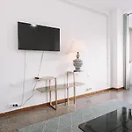 Apartamento Spacious 4br Flat Near Park Güell *