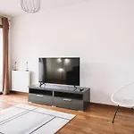 Apartamento Spacious 4br Flat Near Park Güell Barcelona
