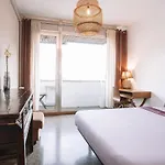 Spacious 4br Flat Near Park Güell * Barcelona
