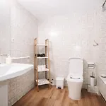 Apartamento Spacious 4br Flat Near Park Güell *