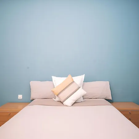 4br & Sleeps Eight & Near Park Guell * Barcelona
