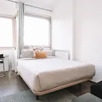 Spacious 4br Flat Near Park Gueell * Barcelona