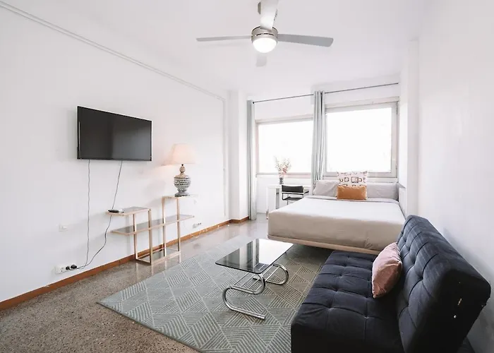 Spacious 4br Flat Near Park Gueell Apartmán Barcelona
