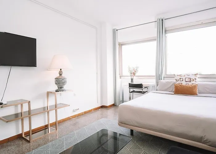 Apartmán Spacious 4br Flat Near Park Gueell *